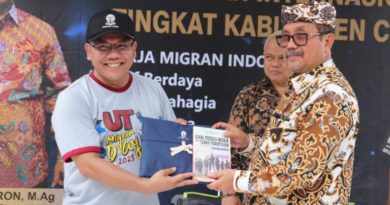 Bupati Imron Pastikan PMI Asal Kabupaten Cirebon Tetap Terlindungi