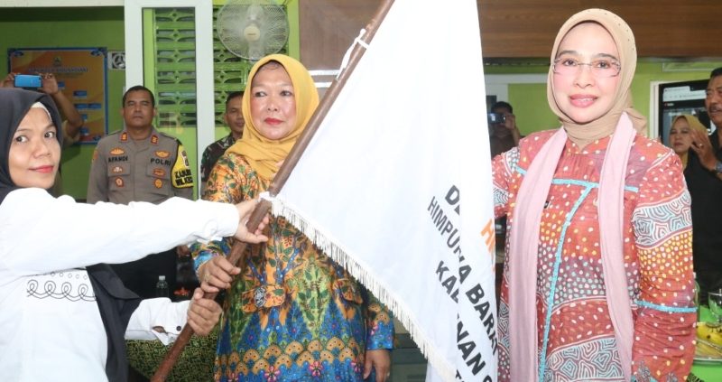 Lantik Pengurus Wanita Tani Desa Keduanan, Wabup Ayu Dorong Agar Perempuan Lebih Mandiri