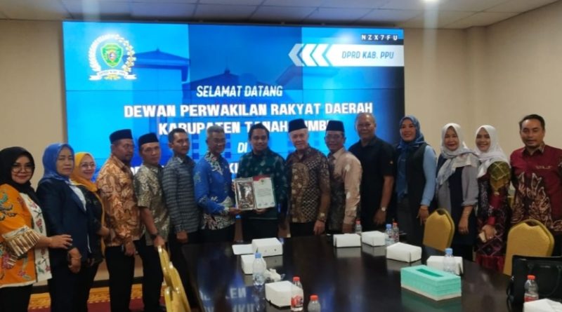 Banmus DPRD Kabupaten Tanah Bumbu Memukau DPRD Penajam Paser Utara dalam Kunjungan Penuh Makna”