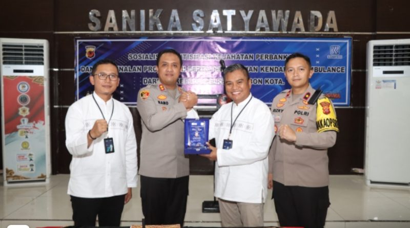 Polres Cirebon Kota Terima Hibah 1 Unit Ambulance Dari Bank BRI
