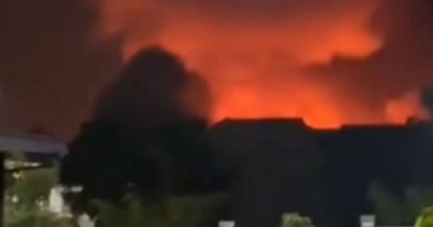 Gudang Amunisi Meledak di Lalap Sijago Merah Gunung Putri Bogor Milik Kodam Jaya.