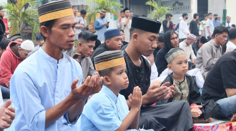 Sholat ID Di Kawasan IMIP Berjalan Khidmat dan Penuh Persaudaraan