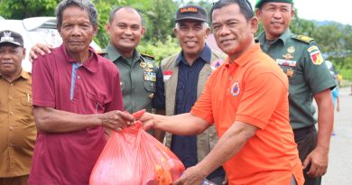 Dandim 1311/Morowali Bersama Pemerintah Kabupaten Morowali Bersinergi Membantu Korban Banjir