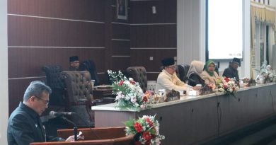 DPRD dan Pemkab Purwakarta Sepakat 3 Raperda Ditetapkan Jadi Perda pada Rapat Paripurna Tingkat II.