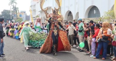 Lomba Fashion Carnival Usung Tema Go Green, Ajak Masyarakat untuk Jaga Lingkungan