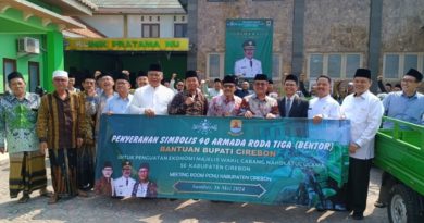 Bupati Imron Serahkan Bantuan 40 Unit Bentor untuk MWC NU se-Kabupaten Cirebon