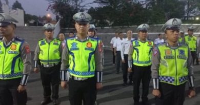 Kasat Lantas Polres Purwakarta Pimpin Apel Pagi.