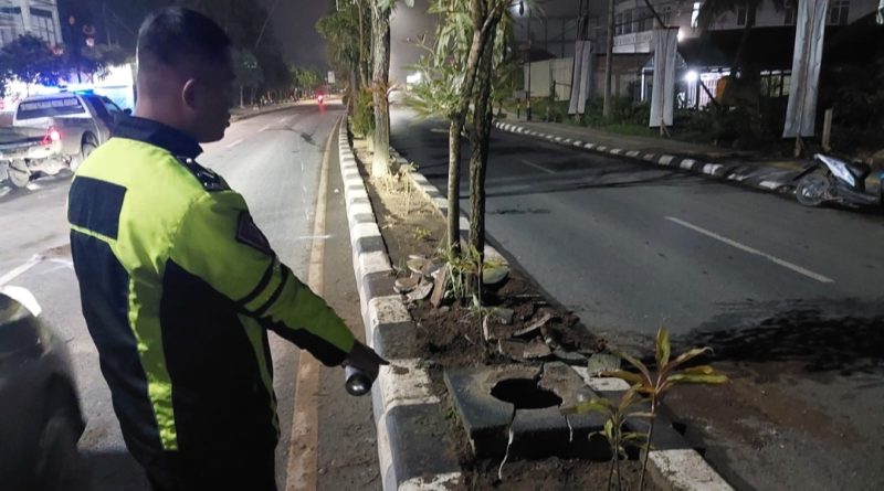 ### Kecelakaan Tragis di Tanah Bumbu: Seorang Pengendara Motor Tewas Terlindas Truk