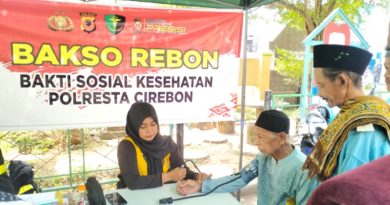 Bakso Rebon Polresta Cirebon Berikan Layanan Pemeriksaan Kesehatan Gratis kepada Masyarakat