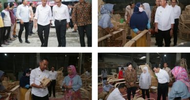 Pemkab Cirebon Rencanakan Bangun Pusat Logistik Rotan