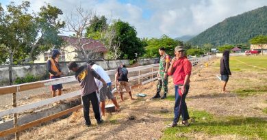 Promosikan Lingkungan Dan Semangat Kebersamaan, Babinsa Dan  Masyarakat Kerja Bakti  Bersihkan Lapangan