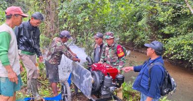 Tingkatkan Produktivitas Pertanian,Babinsa Terjun Langsung Bantu Kelompok Tani Pasang Pompa Air