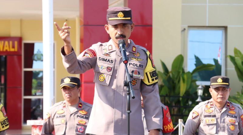 Polres Morowali Gelar Pengamanan kegiatan Penjemputan Bakal Calon Bupati dan Wakil Bupati 2024