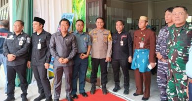 Wakil Ketua DPRD Tanah Bumbu Hadiri Penyambutan Tim Kementerian Pariwisata dan Ekonomi Kreatif di Desa Agrotechnopark Batulicin Irigasi