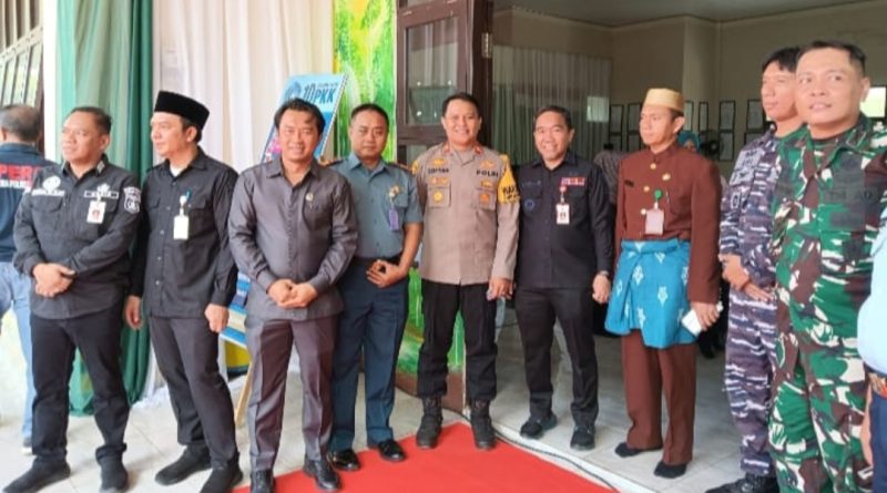 Wakil Ketua DPRD Tanah Bumbu Hadiri Penyambutan Tim Kementerian Pariwisata dan Ekonomi Kreatif di Desa Agrotechnopark Batulicin Irigasi