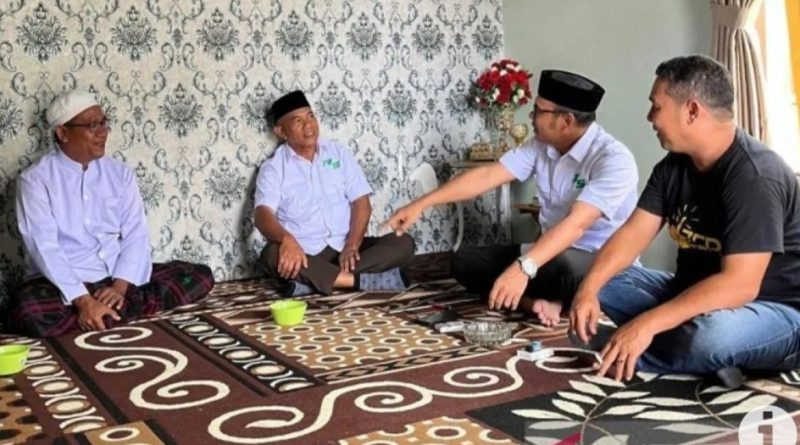 Calon Bupati dan Wakil Bupati Kotabaru, H. Rusli dan Syairi Mukhlis, Silaturahmi ke Kediaman Guru Muhammad Tahir di Kelumpang Tengah