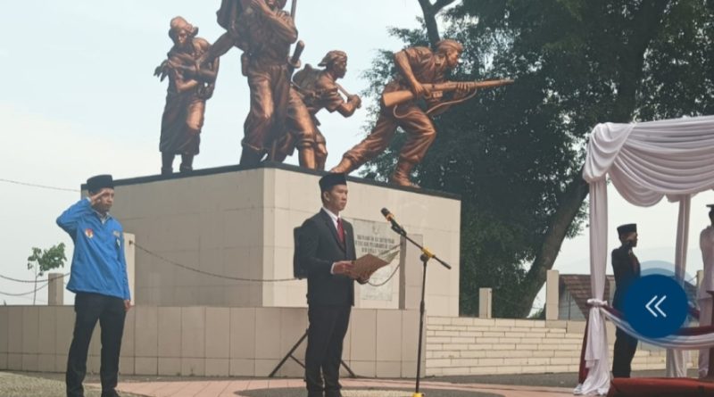 Upacara Pengibaran Merah Putih di Parungkuda Berlangsung Khidmat, Tedi Setiadi Bacakan Teks Proklamasi