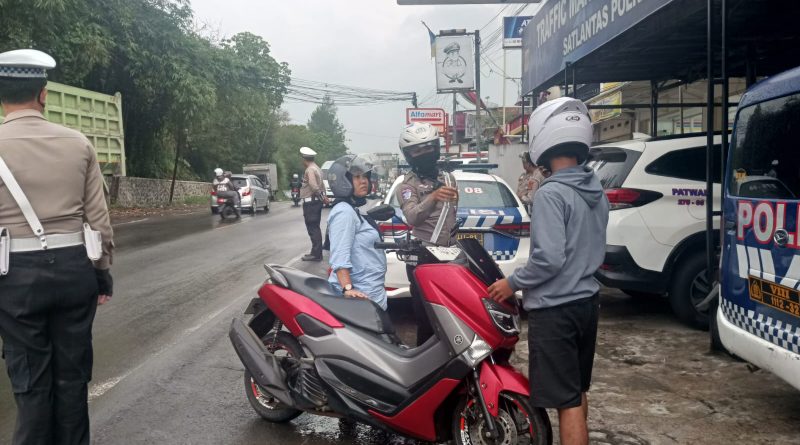 Polres Sukabumi Gelar Operasi Zebra di Pos Elang: Fokus Keselamatan Pengendara