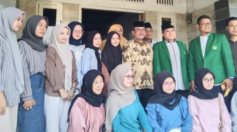 DPD PUI Kabupaten Cirebon Adakan Diskusi Perkembangan Dengan Menghadirkan Para Calon Bupati