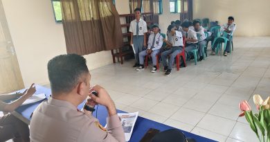 IPTU Sappewali Sosialisasikan Penerimaan Bintara Polri Kompetensi Khusus Kepada Siswa/i SMKN 2 Bungku Barat