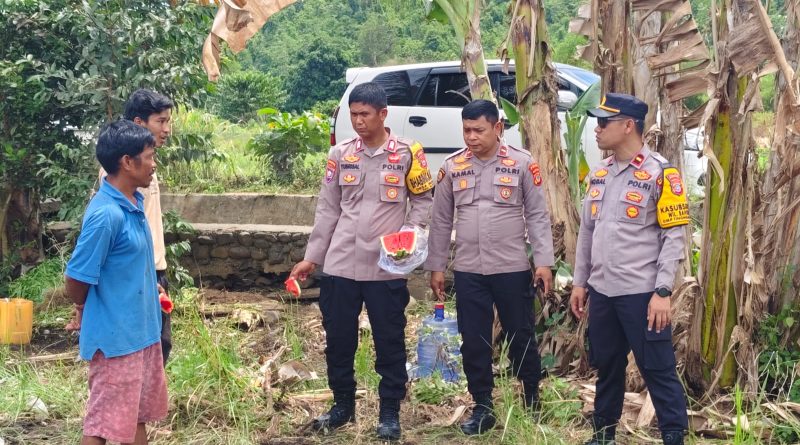 Dukung Program Nasional,Personel Polsek Bahodopi Buka Lahan Di Desa Dampala
