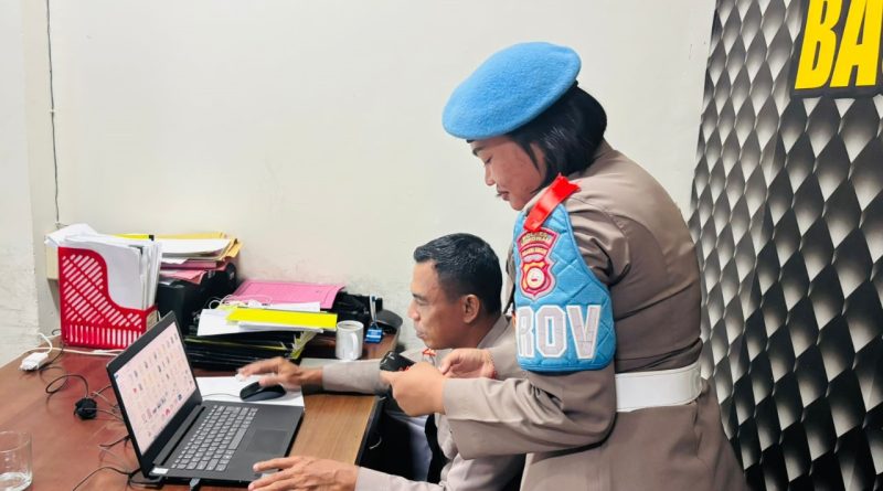 Cegah Judi Online, Propam Polres Morowali Lakukan Inspeksi Mendadak Terhadap  Ponsel Para  Personel
