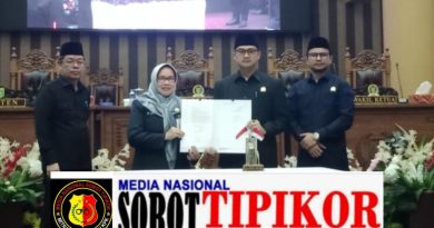 Rapat Paripurna DPRD Tanah Bumbu: Penetapan Program Pembentukan Perda 2025