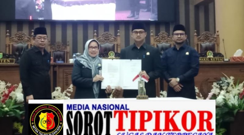 Rapat Paripurna DPRD Tanah Bumbu: Penetapan Program Pembentukan Perda 2025