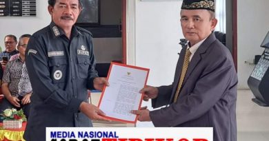 Eta Fajar Wiriatmo Daely Dilantik sebagai Penjabat Sekda Nias Barat