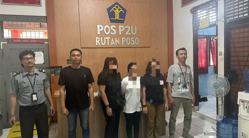 Sat Resnarkoba Polres Morowali Serahkan Tiga Tersangka Kasus Narkotika ke Rutan Poso