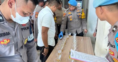 PJU Dan Perwira Polres Morowali Ikuti Pemeriksaan Tes Urine