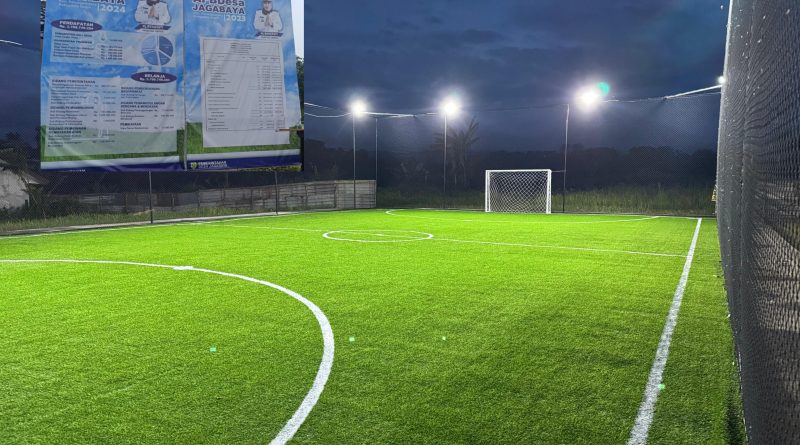 Taman Jajan BUMDES Jagabaya Ada Sarana Futsal Juga Fasilitas lainnya.
