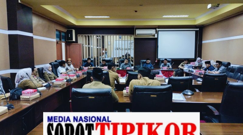 DPRD Tanah Bumbu Bahas Pemecahan Kelurahan Batulicin dalam Rapat Gabungan Komisi