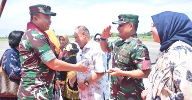 Letkol Inf Alzaki Bersama PJ Sekda Morowali Sambut Hangat Kedatangan Danrem 132/Tadulako  Di Wilayah Kabupaten Morowali