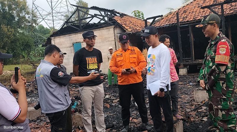 Dua Rumah di Bojongmangu Ludes Terbakar, BPBD Dirikan Tenda Darurat untuk Korban