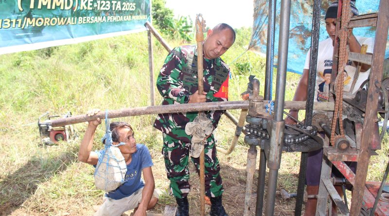 Dansatgas TMMD Kodim 1311/Morowali Terjun Langsung Bangun Sumur Bor 