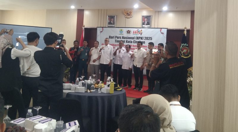 Pwi Kota Cirebon Adakan HUT HPN ke – 79 Bertemakan ” Pres Berintegritas Menuju Indonesia Emas” 