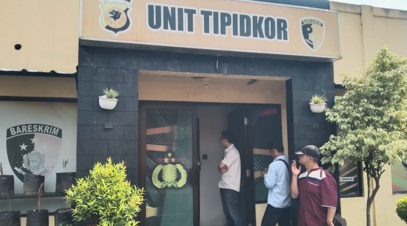 Endi Datangi Tim Unit Tipikor Polresta Cirebon Pertanyakan Tindak Lanjut Aduan Warga Wana Saba Kidul