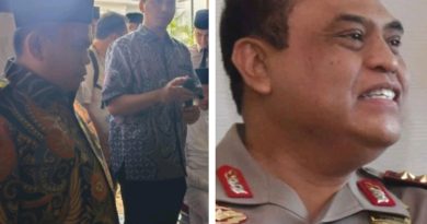 Wakil Ketua 1 DPRD Tanah Bumbu Hadiri Takziah Mantan Wakapolri Syafruddin Kambo