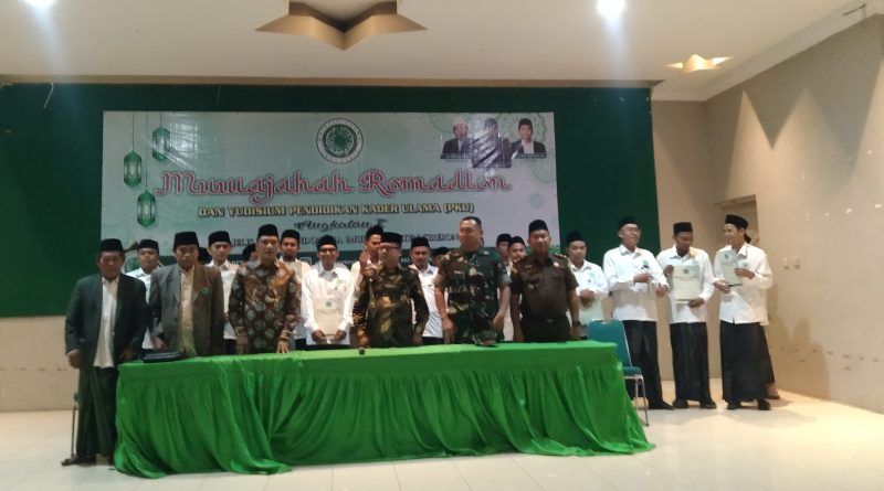 MUI Kabupaten Cirebon Adakan Yudisium Pendidikan Kader Ulama ( PKU ) Angkatan Pertama