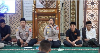 Polresta Cirebon Gelar Penutupan Pembinaan Pesantren Kilat dan Ekonomi Kreatif ABH Gelombang 3