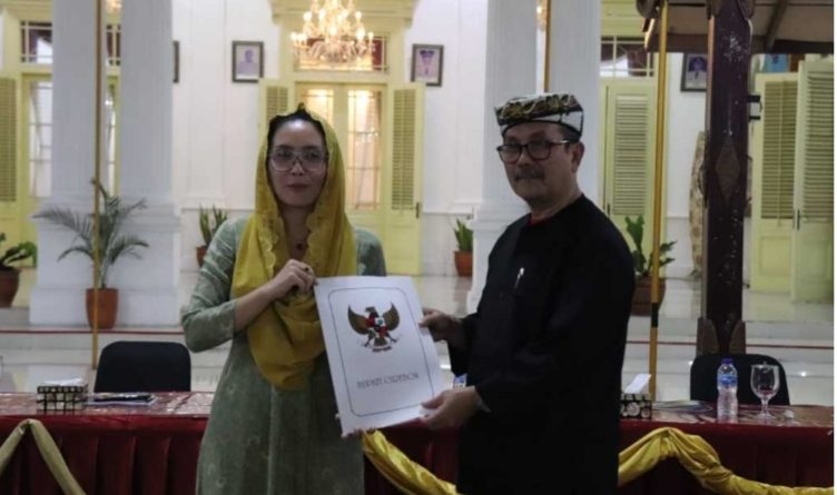 Pemkab Cirebon Tunjuk Rieke Diah Pitaloka Jadi Penasihat Kebijakan Pembangunan