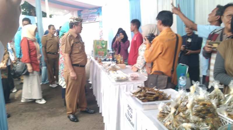 Pemkab Cirebon Dorong Konsumsi Ikan Lewat Bazar dan Bimtek GEMARIKAN