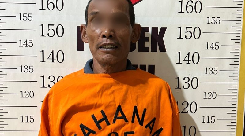 Geger! Pria di Tanah Bumbu Bacok Tetangga Hingga Tewas Gegara Kelapa, Tersangka Ditangkap dengan Celurit Masih Bersimbah Darah!