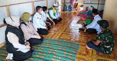 Baznas dan Lurah Batulicin Salurkan Bantuan untuk Warga Sakit dan Kurang Mampu