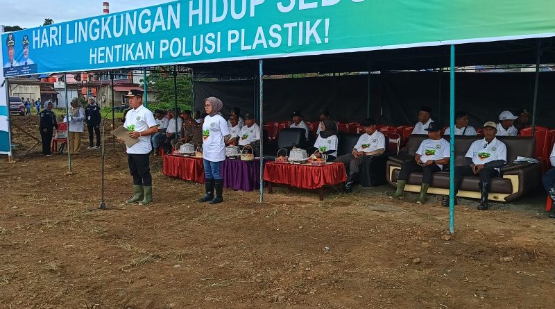 Bupati Morowali Pimpin Apel Bersama Dan Aksi Bersih  Sampah Plastik Di Bahodopi