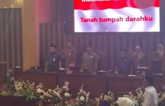 DPRD Tanah Bumbu Gelar Rapat Paripurna, Fraksi-Fraksi Sampaikan Pandangan Umum atas LPj APBD 2024