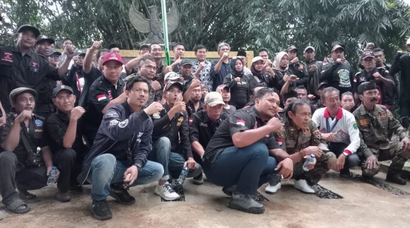 Camat Parungpanjang Resmikan Taman Makam Pahlawan: Simbol Persatuan dan Penghormatan Sejarah