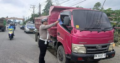 Satlantas Polres Morowali Sosialisasikan Bahaya Muatan Overload