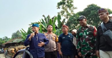 Respon Cepat Camat Jonggol:Perbaiki Jalan Atau Armada Proyek Dihentikan